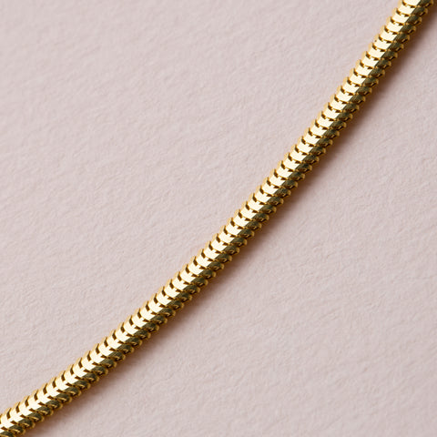 14K Gold Flat Snake Chain Necklace - Sleek And Modern Luxury Jewelry