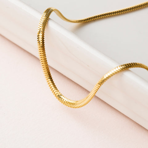 14K Gold Flat Snake Chain Necklace - Sleek And Modern Luxury Jewelry