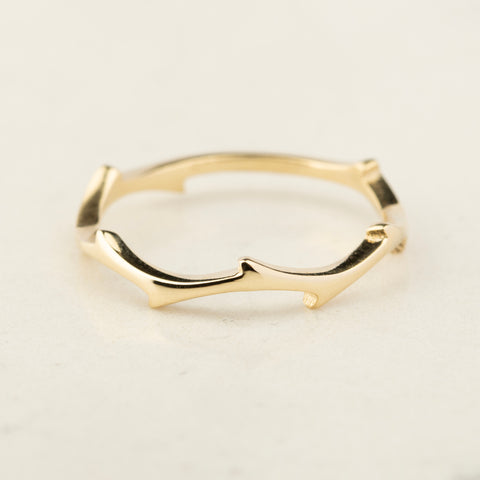 14K Solid Gold Thorn Branch Ring - Elegance Inspired by Nature