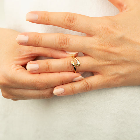 14K Solid Gold Hugging Hands Ring - Symbol of Connection and Affection