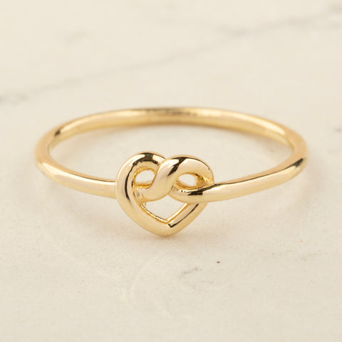 14K Gold Twisted Heart Knot Ring - A Blend of Love and Elegance