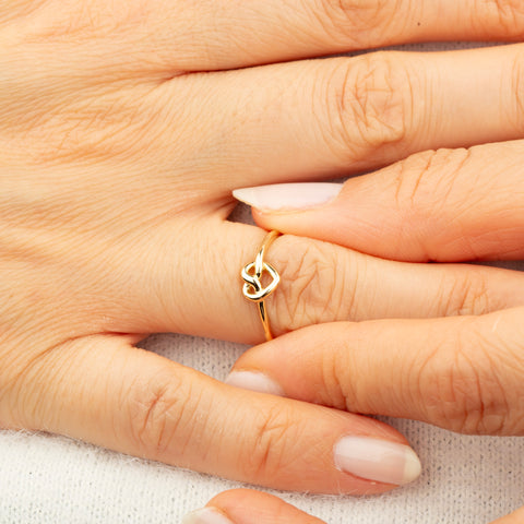 14K Gold Twisted Heart Knot Ring - A Blend of Love and Elegance