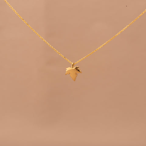 14K Solid Gold Maple Leaf Necklace - Nature-Inspired Elegance