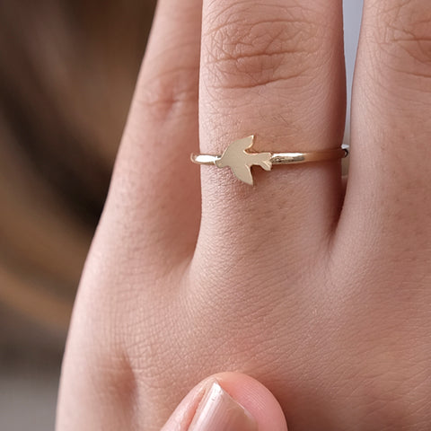 14K Gold Dove Ring - Elegant Peace Symbol Jewelry for Her