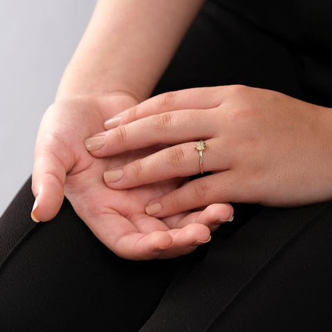 14K Solid Gold Clover Pedal Ring - Elegant Lucky Charm Jewelry