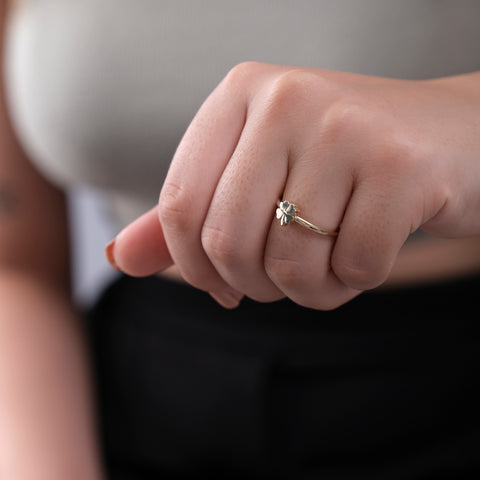 14K Solid Gold Clover Pedal Ring - Elegant Lucky Charm Jewelry