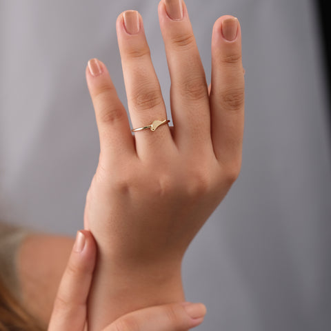 14K Gold Delicate Bird Ring - Charming and Elegant Jewelry