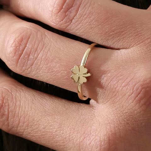 14K Solid Gold Clover Pedal Ring - Elegant Lucky Charm Jewelry